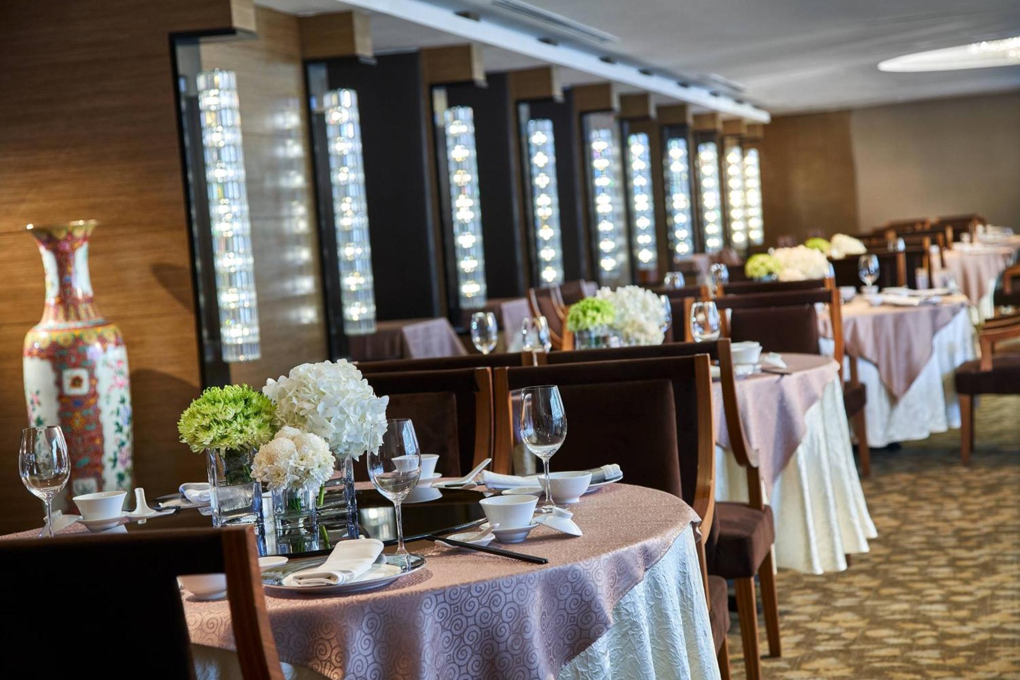 Renaissance Johor Bahru Hotel Екстер'єр фото The Wedding Hall