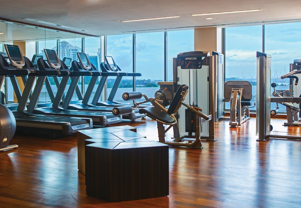 Renaissance Johor Bahru Hotel Екстер'єр фото The gym at the hotel